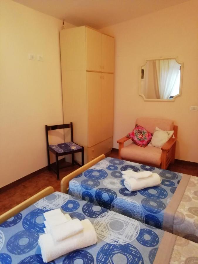 B&B Villa Claudia Анцио Экстерьер фото