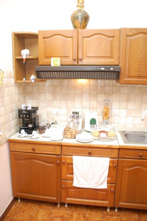 B&B Villa Claudia Анцио Экстерьер фото