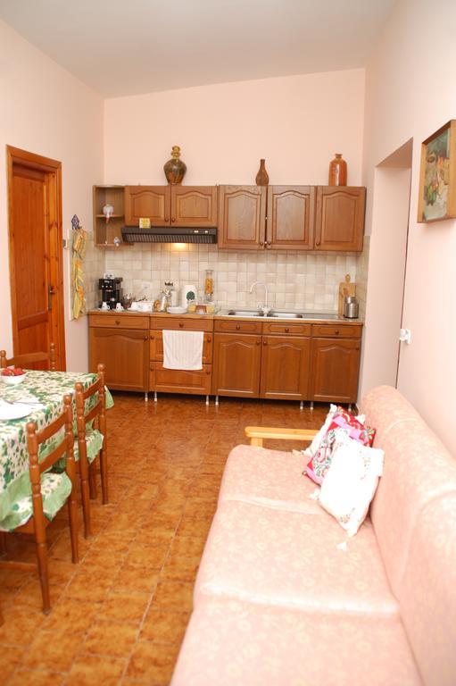 B&B Villa Claudia Анцио Экстерьер фото